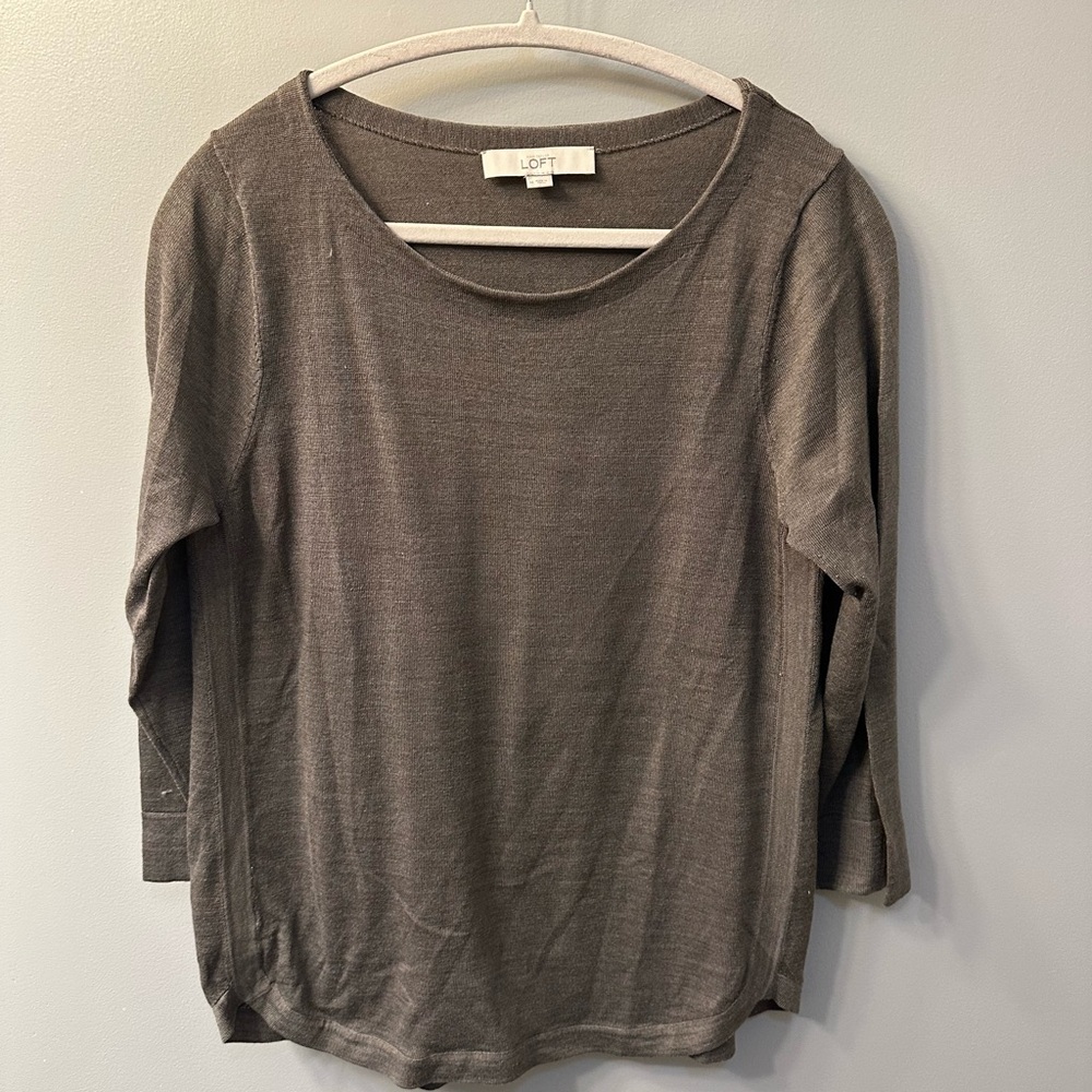LOFT Taupe 3/4 Sleeve Light Sweater Size Medium